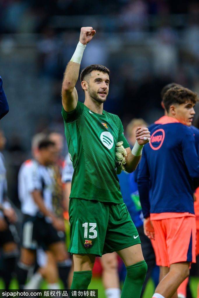 巴萨新援双星闪耀!乔安·加西亚神扑与拉什福德进球引爆欧冠 巴萨新援双星闪耀!乔安·加西亚神扑与拉什福德进球引爆欧冠