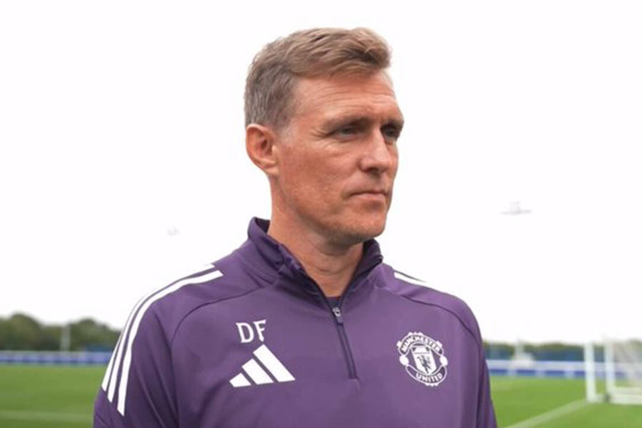 曼联临时执教新人选曝光!拉爵对阿莫林情绪已变,球员不信其能力 曼联临时执教新人选曝光!拉爵对阿莫林情绪已变,球员不信其能力