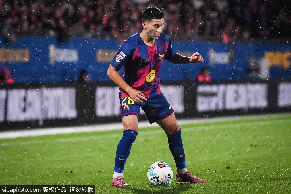 巴萨备战塞维利亚:榜首之争与信心重建的双重挑战 巴萨备战塞维利亚:榜首之争与信心重建的双重挑战