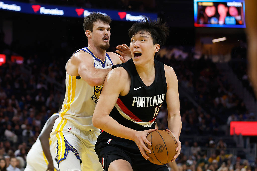 季前赛-杨翰森首秀4+4+1+6犯离场 开拓者负勇士 季前赛-杨翰森首秀4+4+1+6犯离场 开拓者负勇士