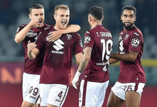 意甲焦点战:莱切VS萨索洛 赛前全方位解析与比分预测 意甲焦点战:莱切VS萨索洛 赛前全方位解析与比分预测