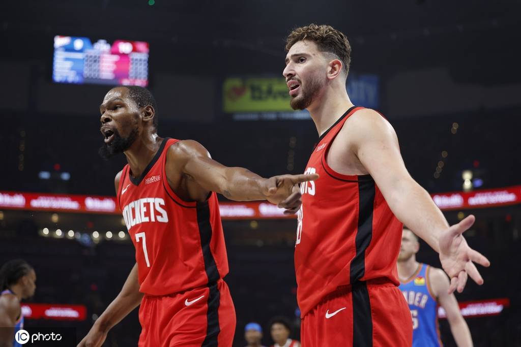 裁判报告:杜兰特没暂停叫暂停该吃T 雷霆错失绝杀 裁判报告:杜兰特没暂停叫暂停该吃T 雷霆错失绝杀